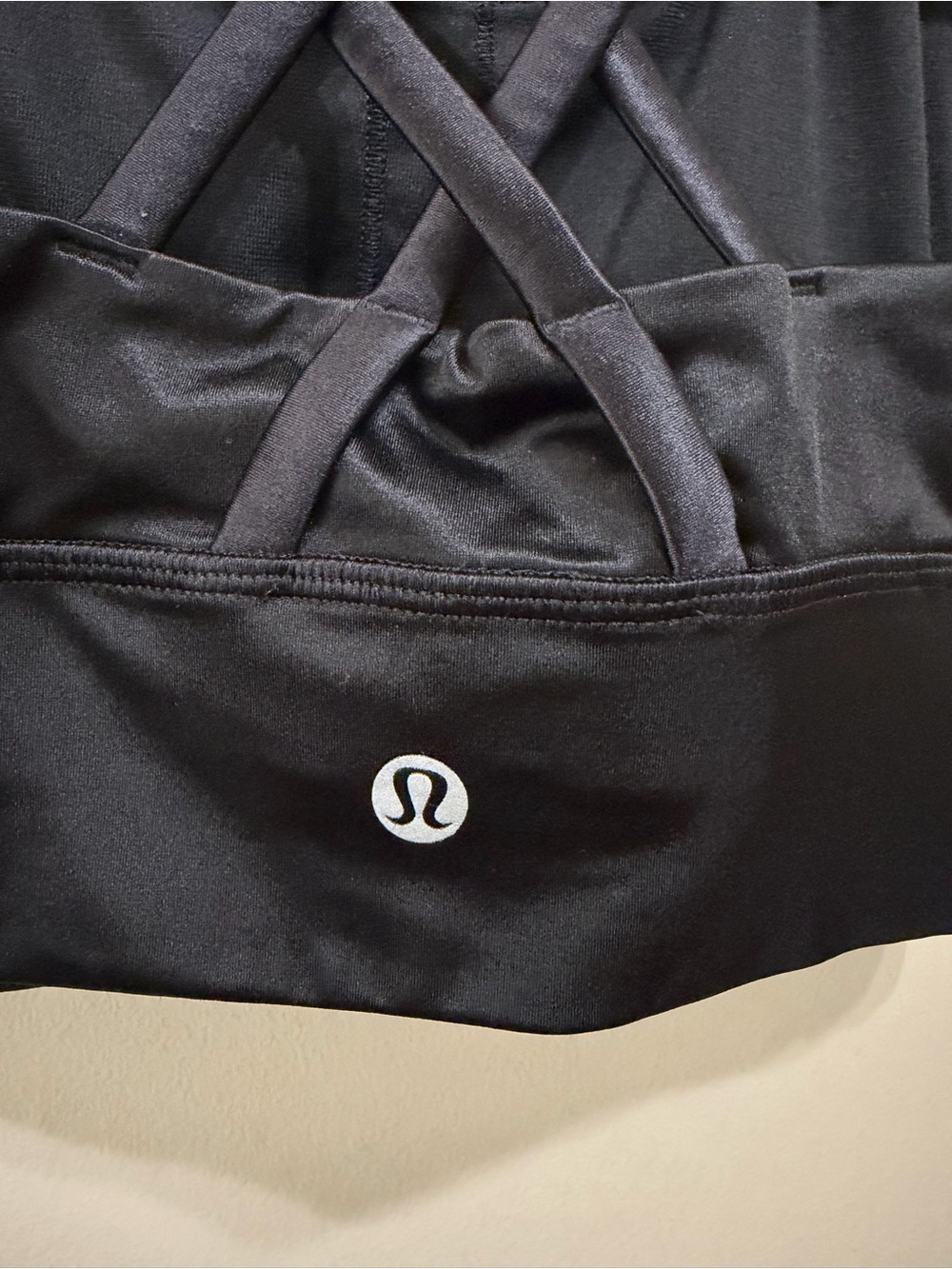 Lululemon Energy Longline Bra *Medium Support, B–D Cup Satin Shine Black Sz 2 XS - Picture 4 of 5